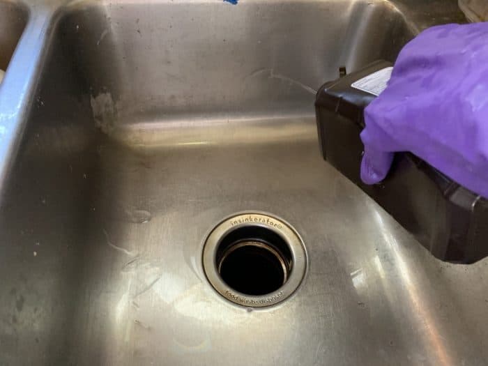 Sparkling Sinks: Hydrogen Peroxide's Role